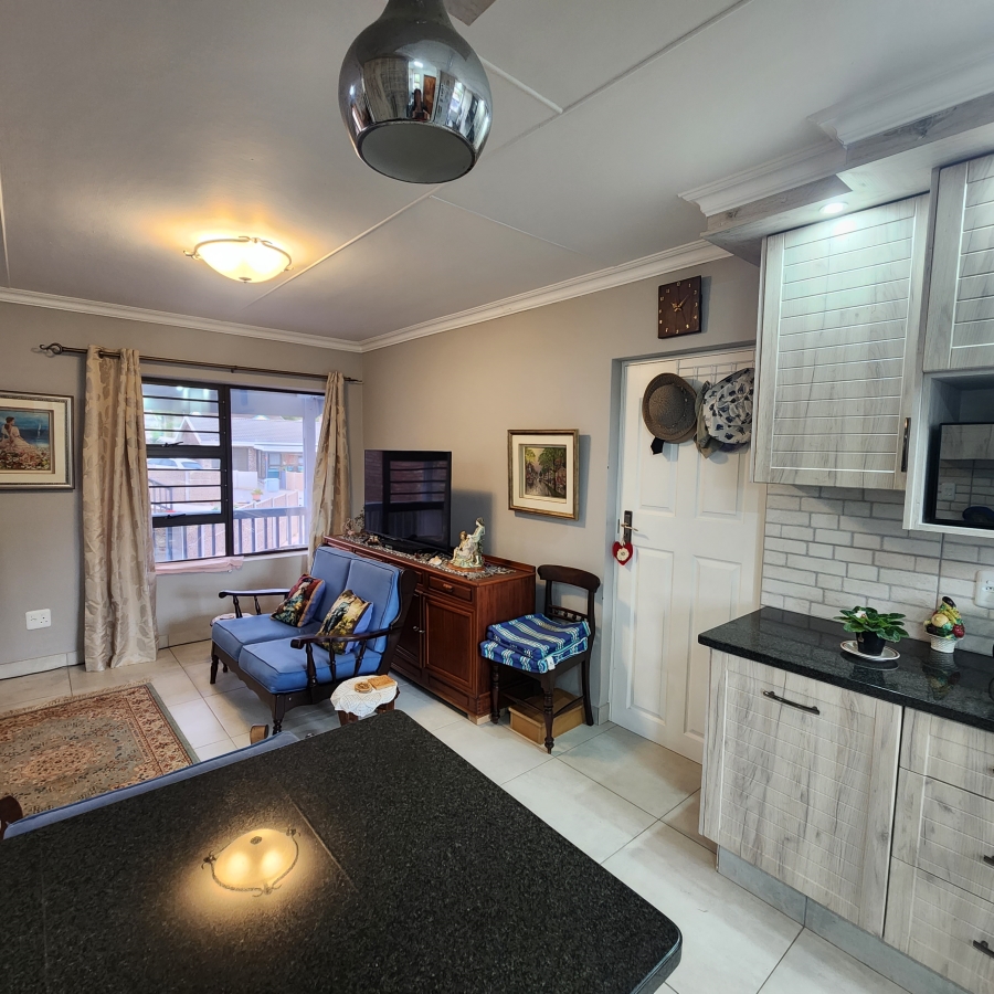 2 Bedroom Property for Sale in Dana Bay Western Cape